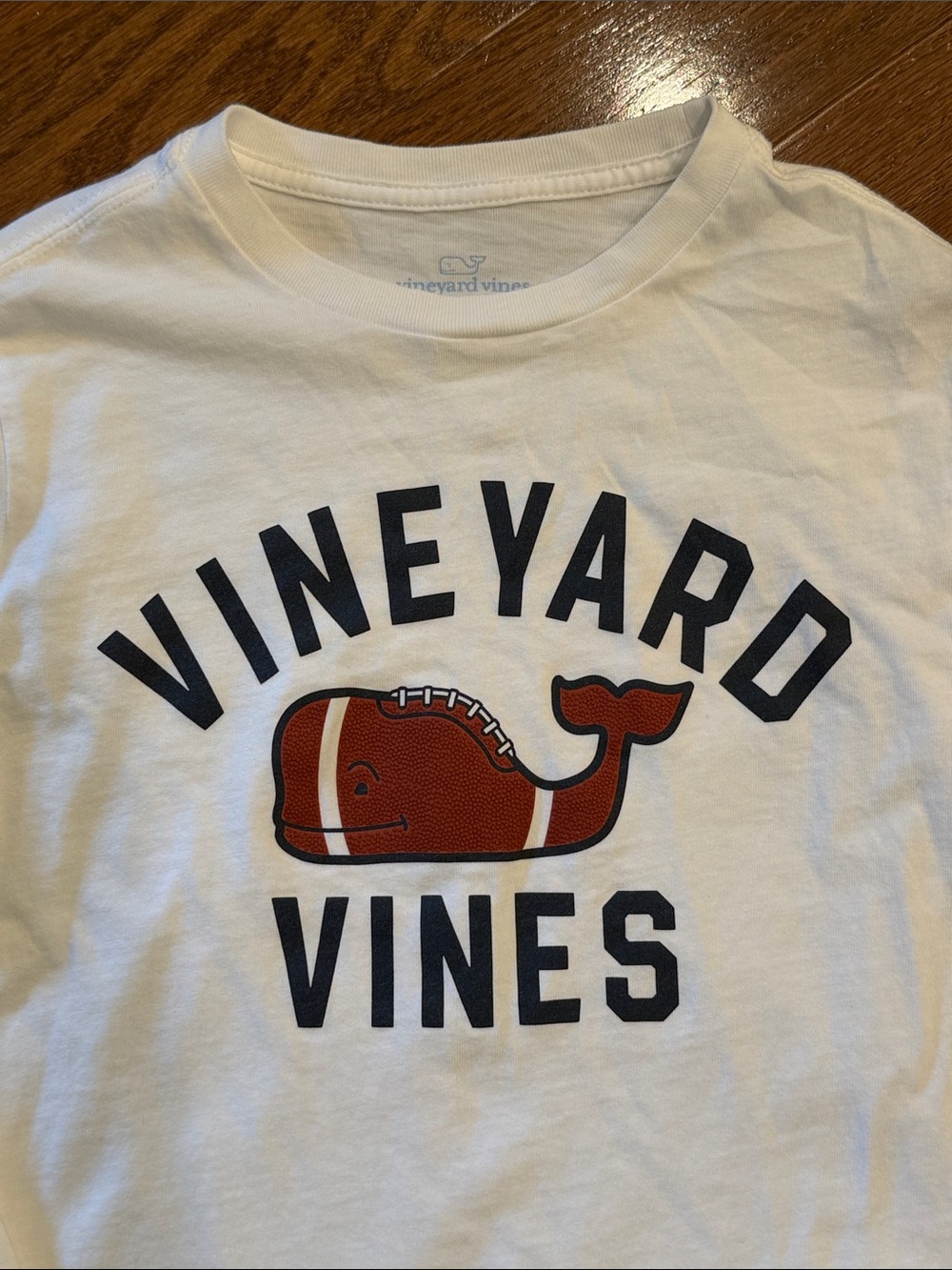 Boys Vineyard Vines White Long-Sleeve Tee with Football size small - Picture 2 of 2